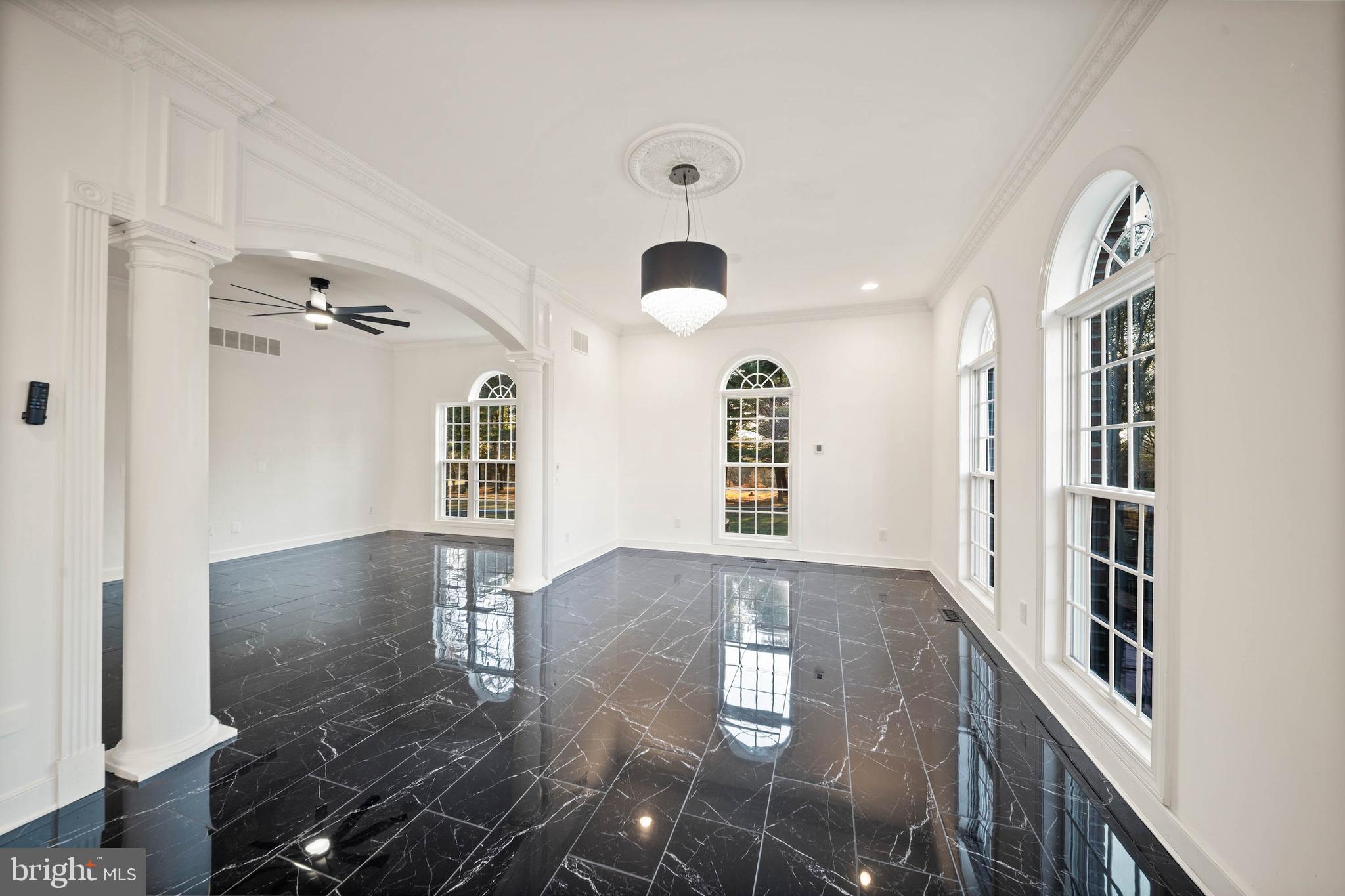 BROOKFIELD - Residential