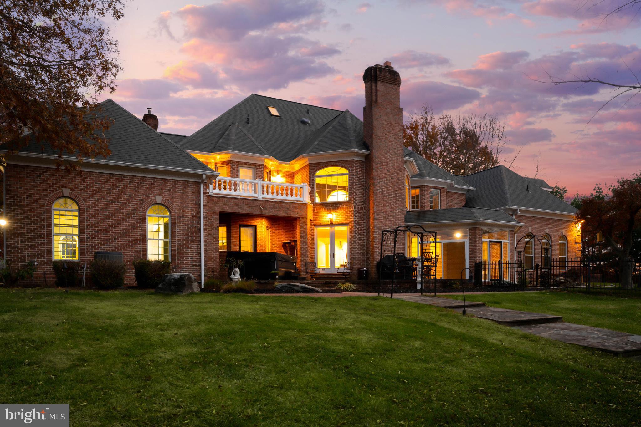 BROOKFIELD - Residential