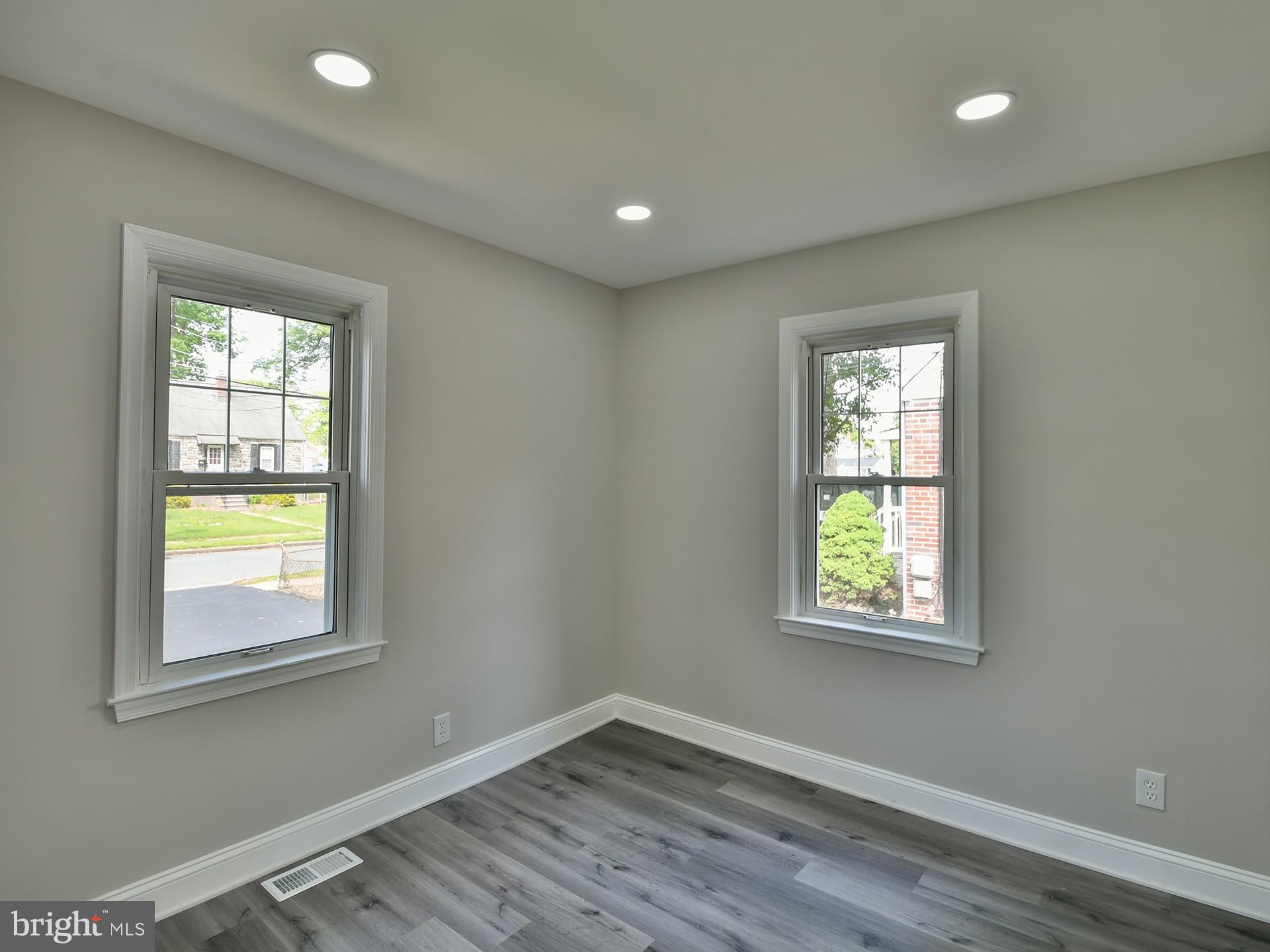 ESSEX - Residential