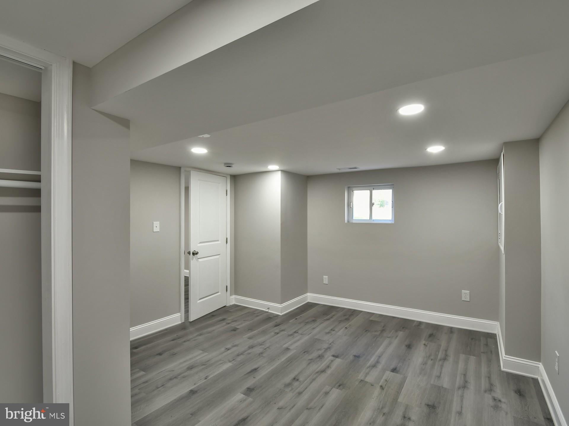 ESSEX - Residential