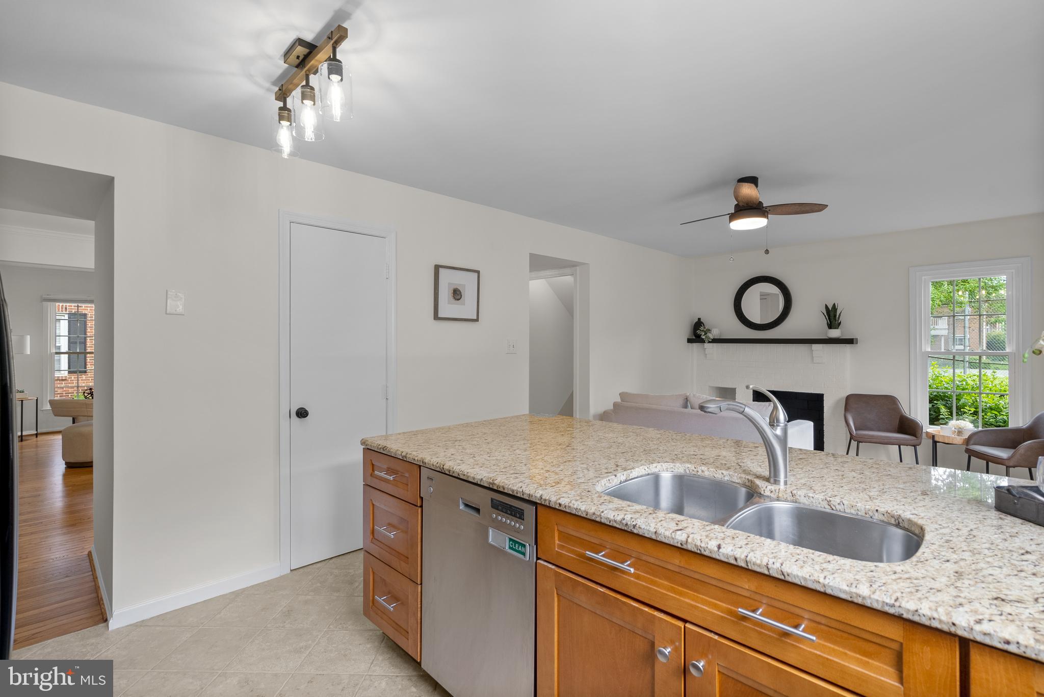 WINDGATE II - Residential