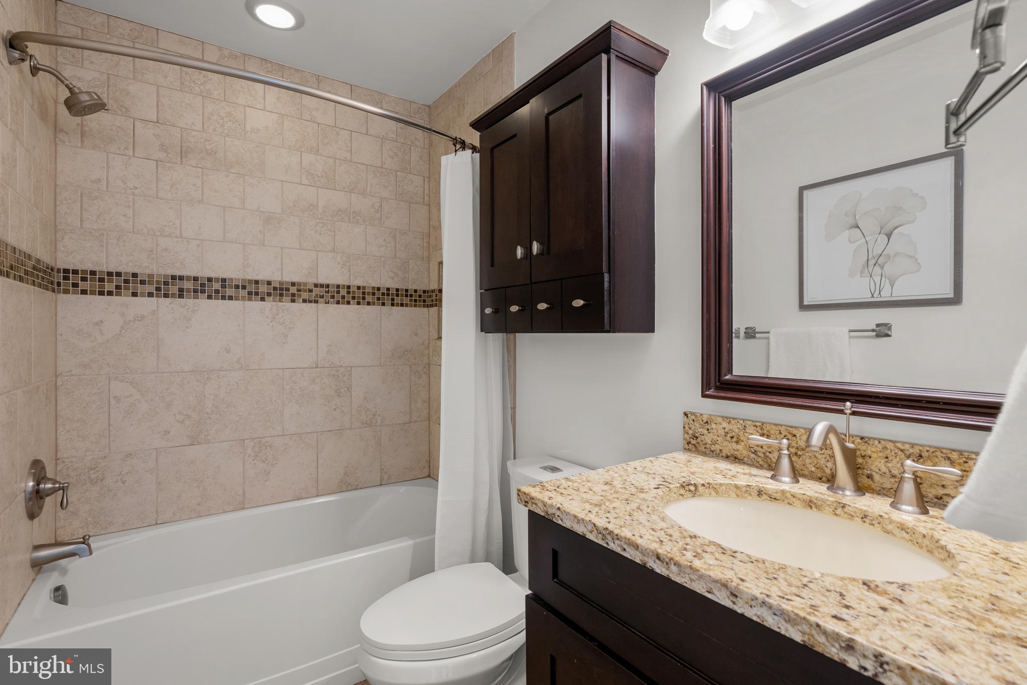 WINDGATE II - Residential