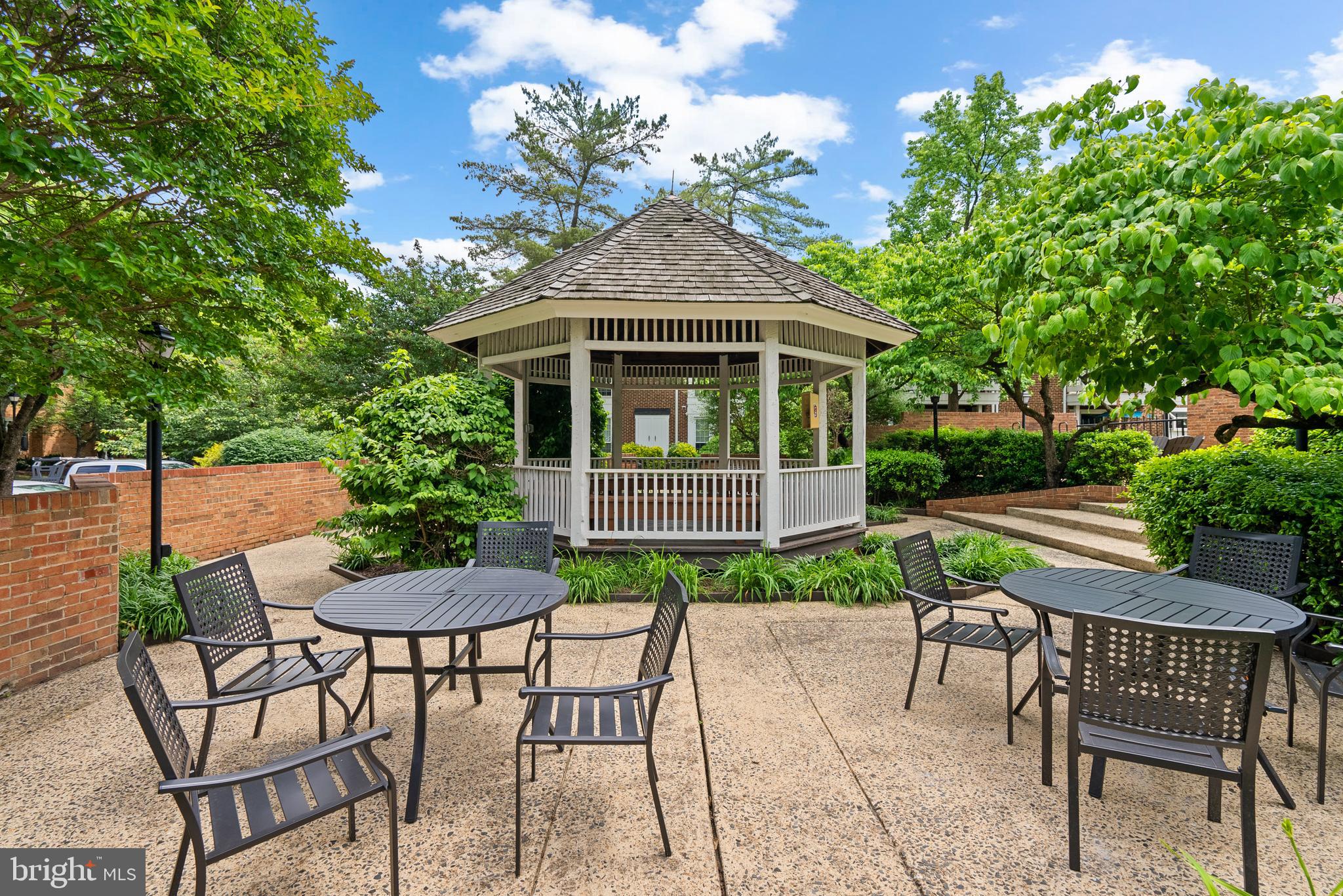 WINDGATE II - Residential