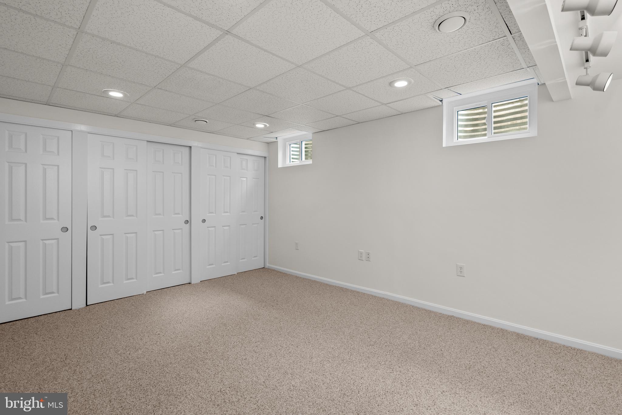 WINDGATE II - Residential