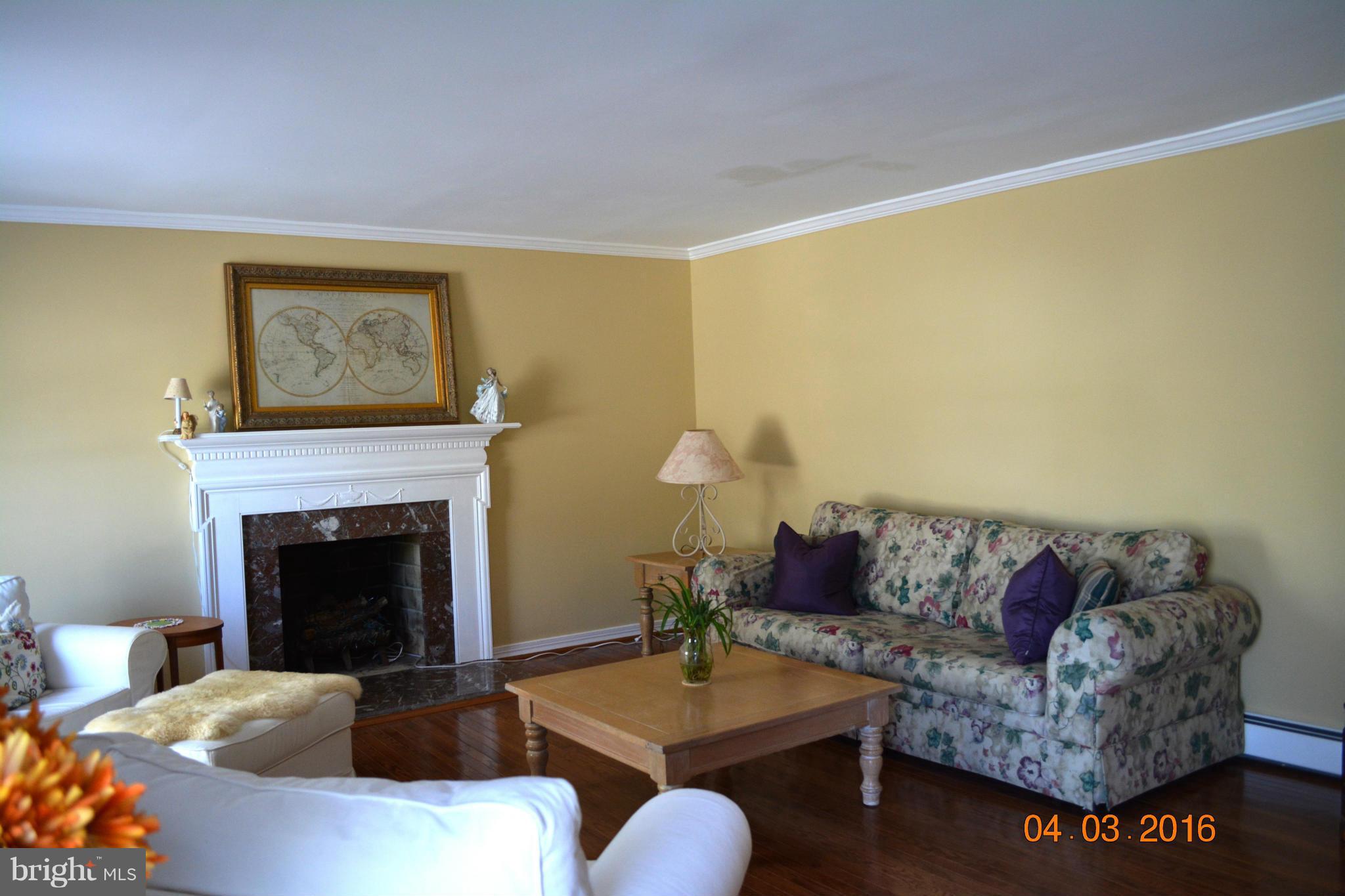 LOCUST GROVE ESTATES SUB - Residential