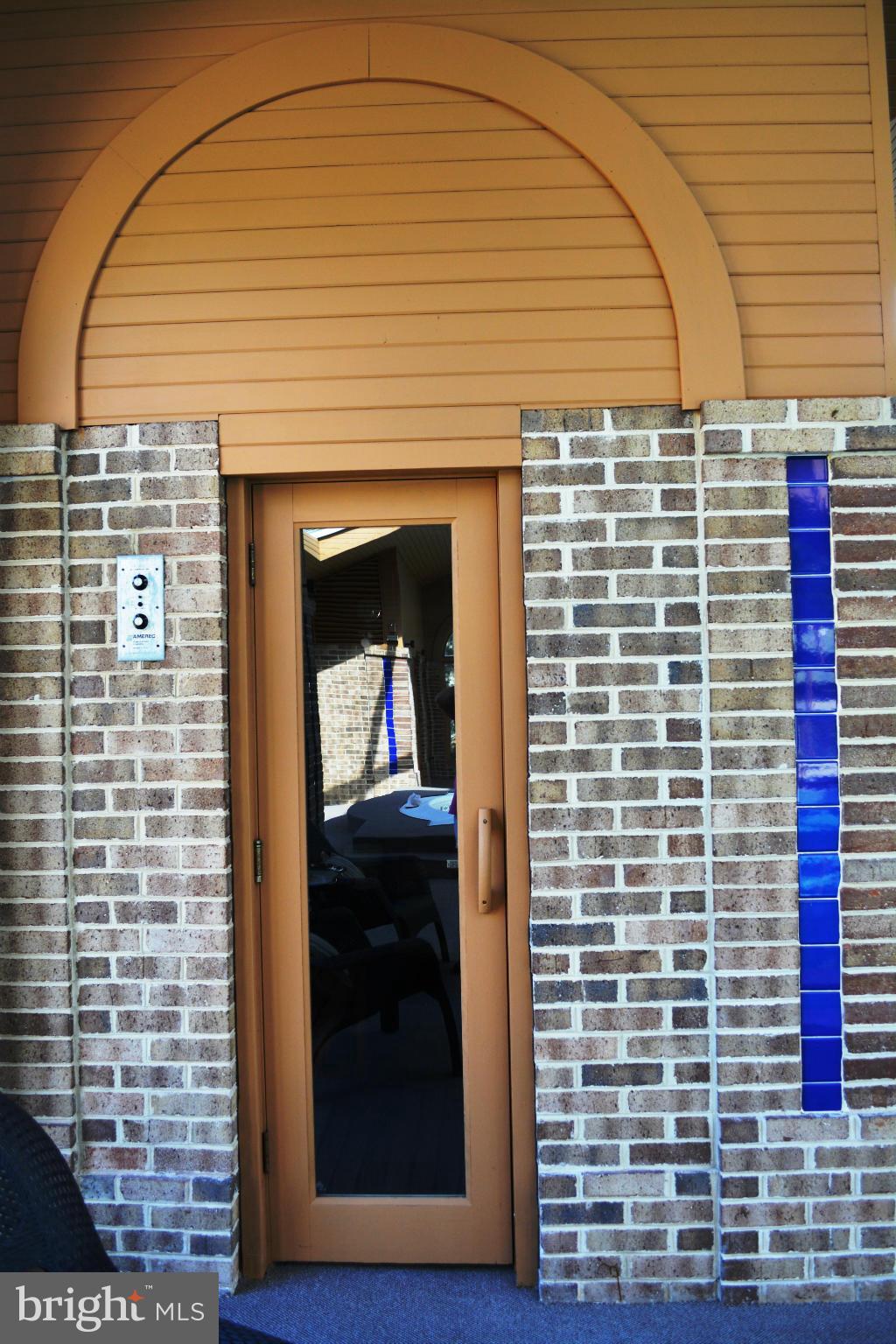 LOCUST GROVE ESTATES SUB - Residential