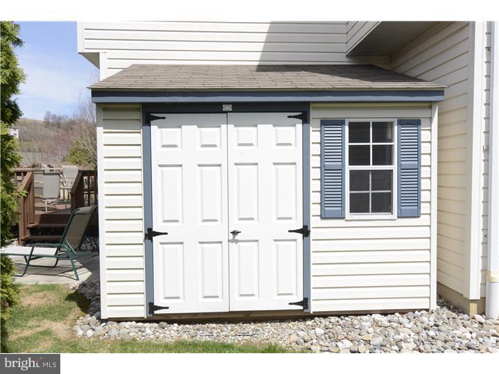 CARRIAGE POINT EST - Residential