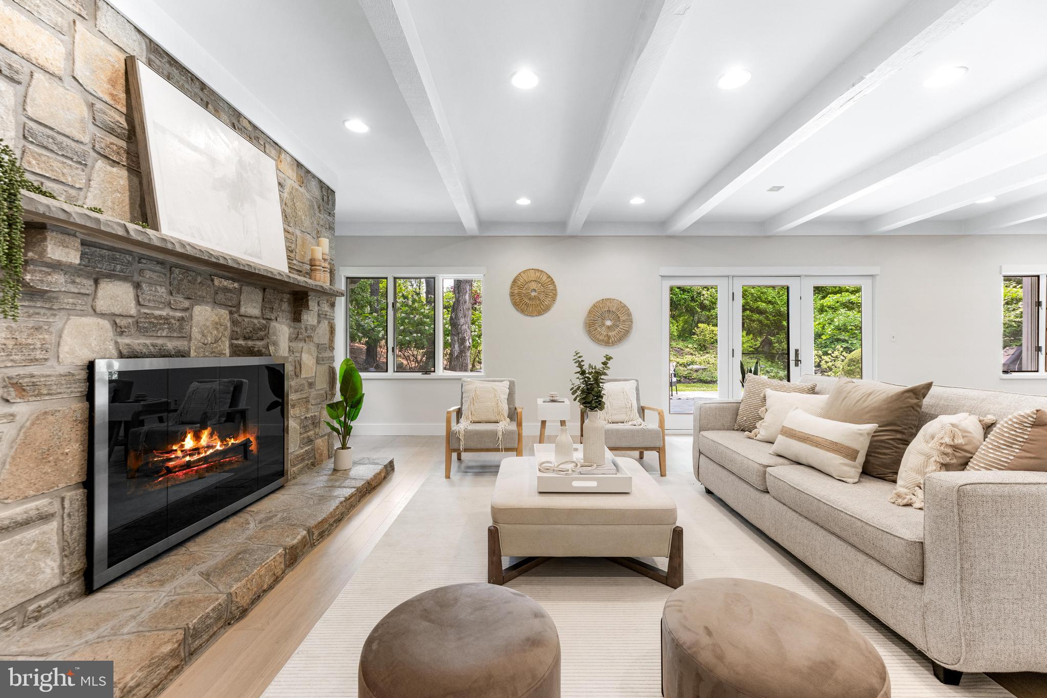 ROCKLAND - Residential