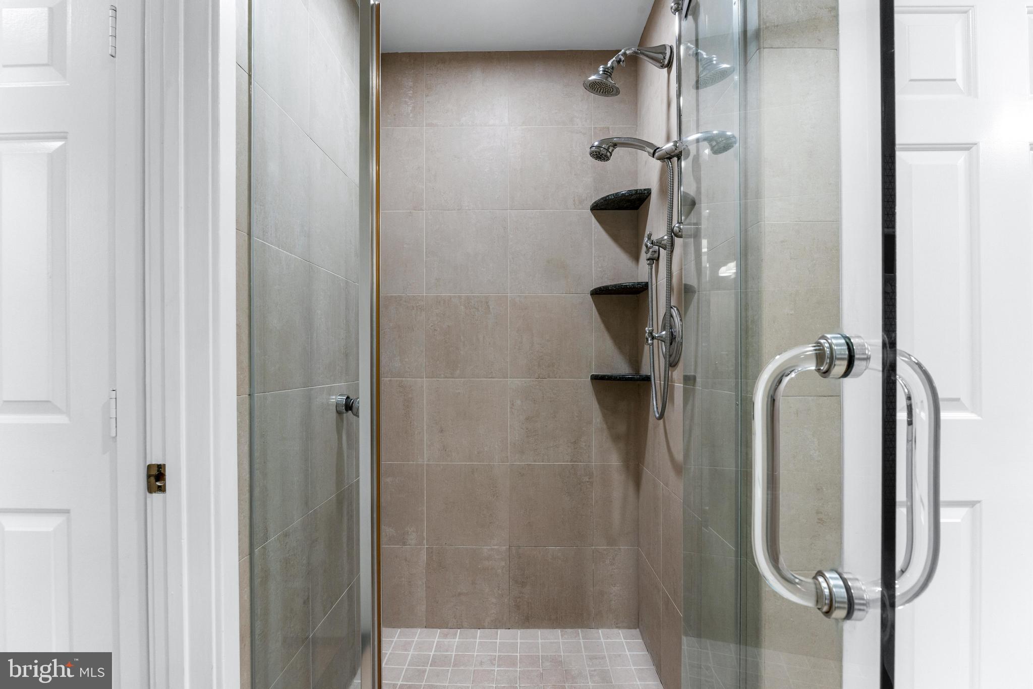 ROCKLAND - Residential