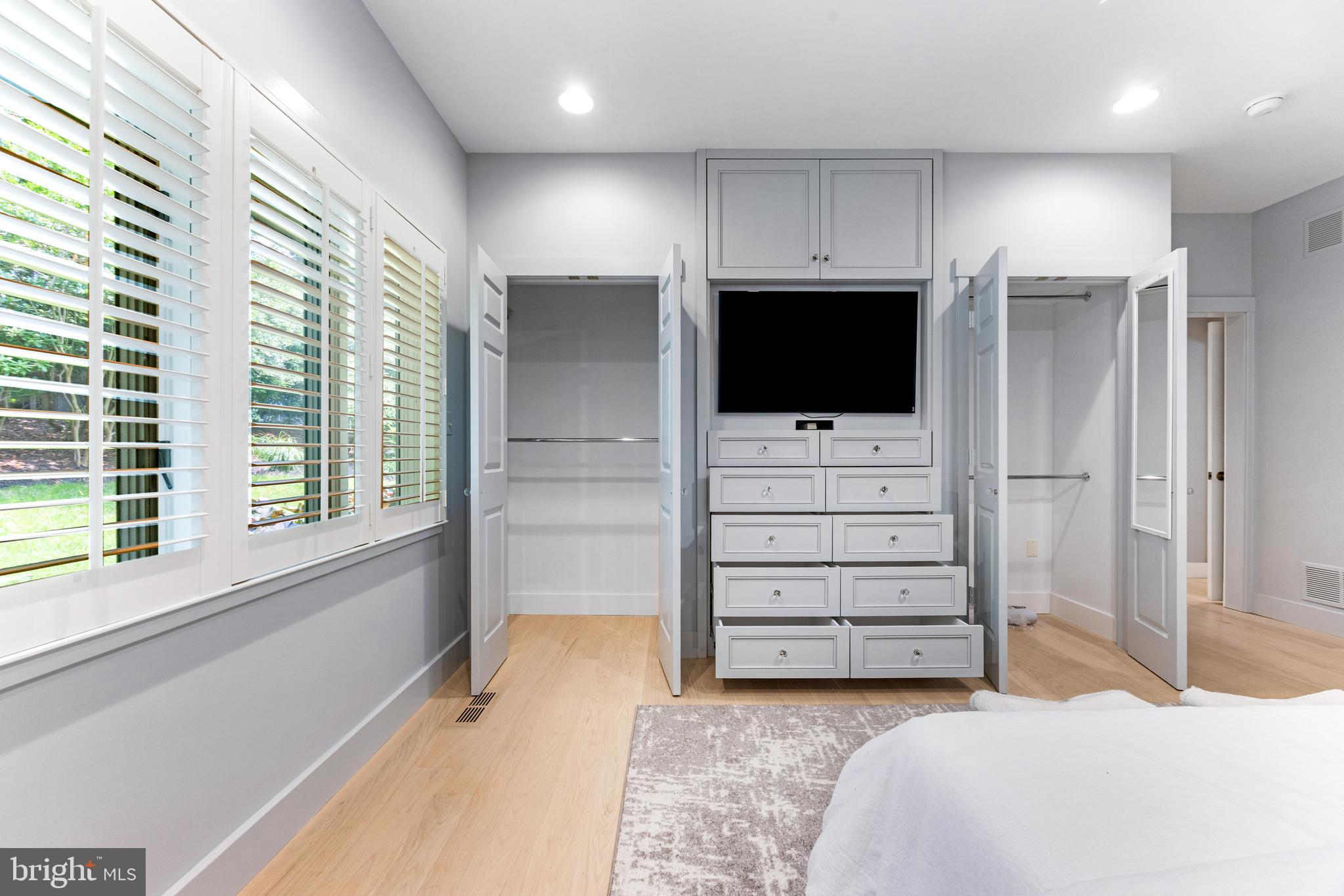 ROCKLAND - Residential