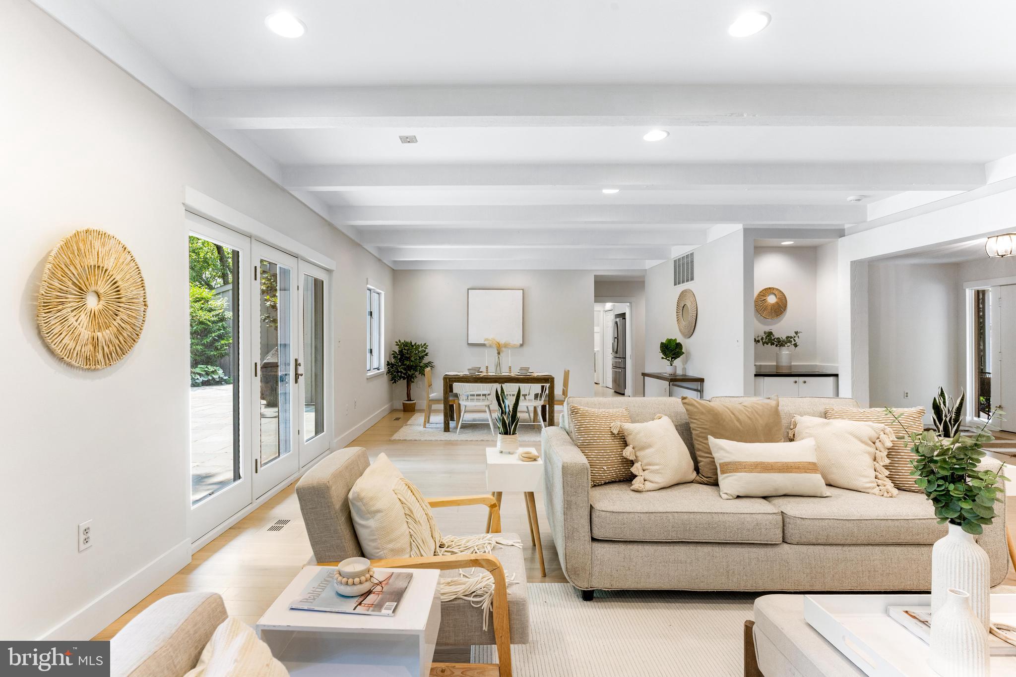 ROCKLAND - Residential