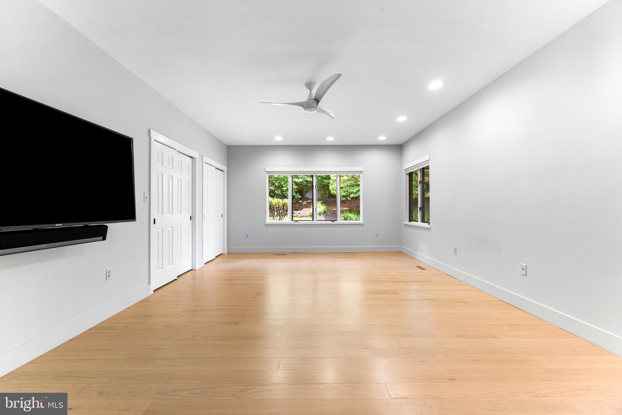 ROCKLAND - Residential