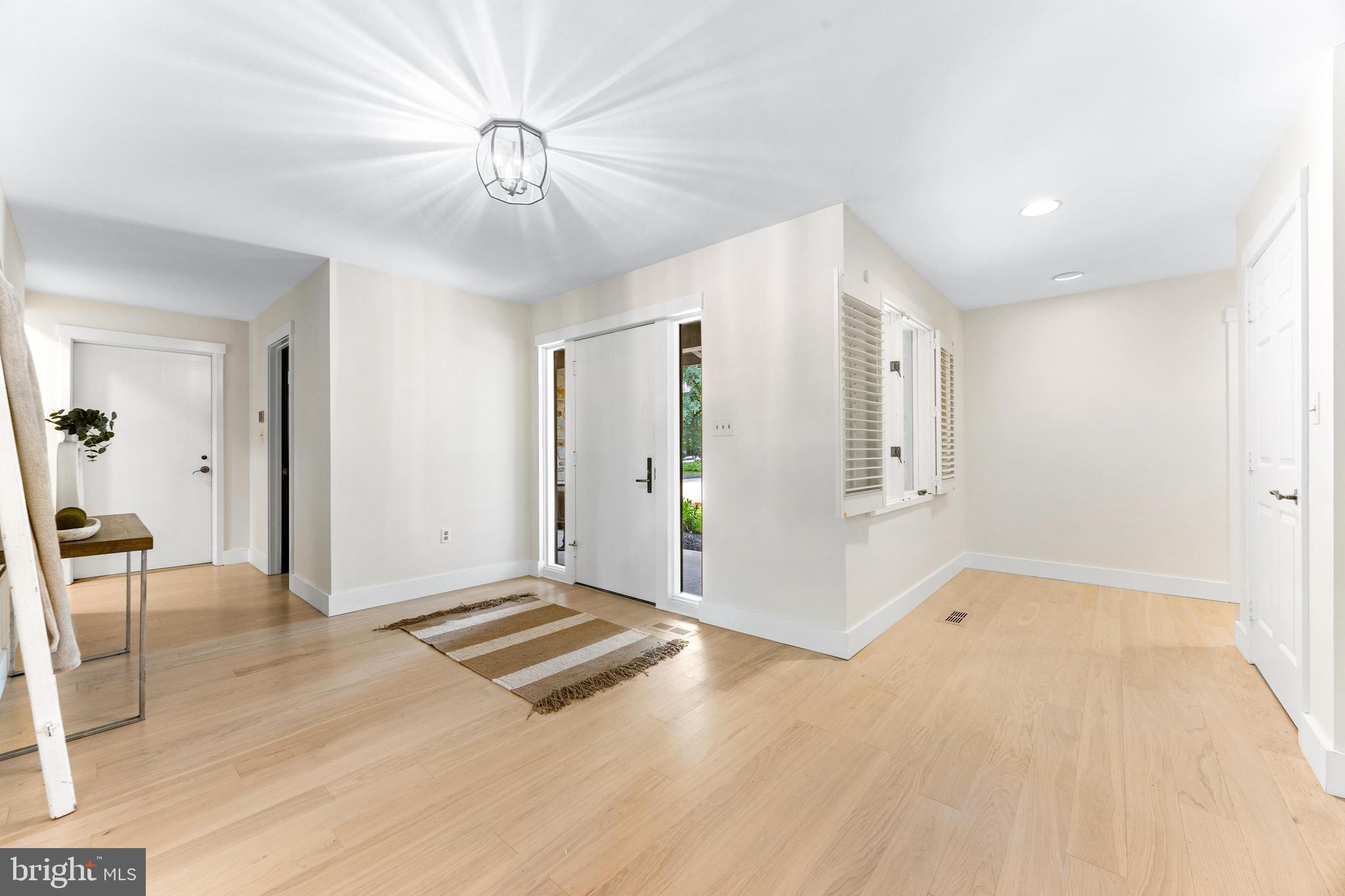 ROCKLAND - Residential