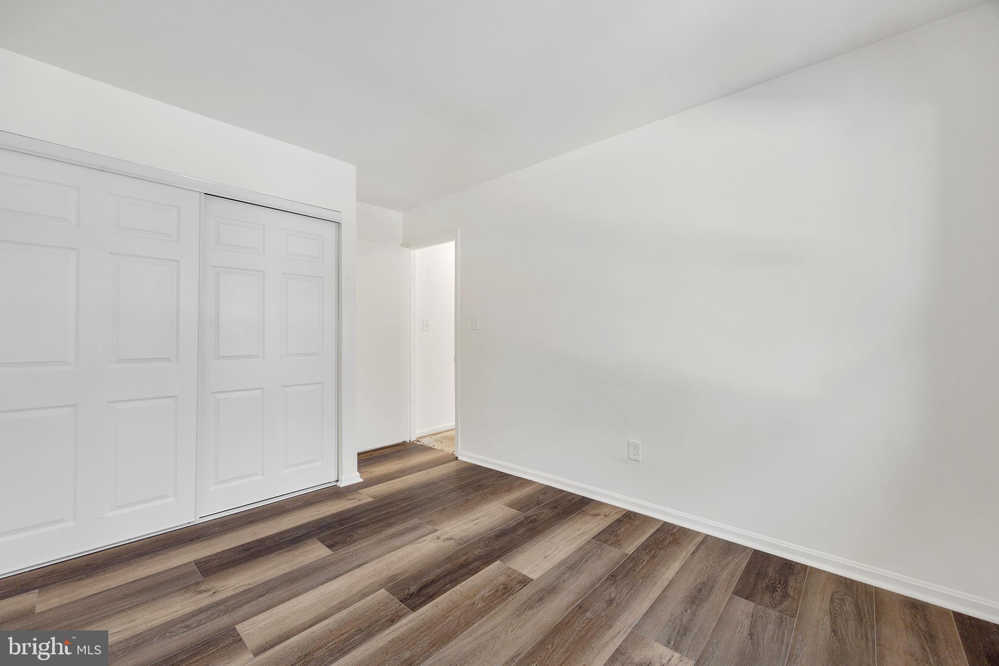 STONEYBROOKE VILLAGE - Residential Lease