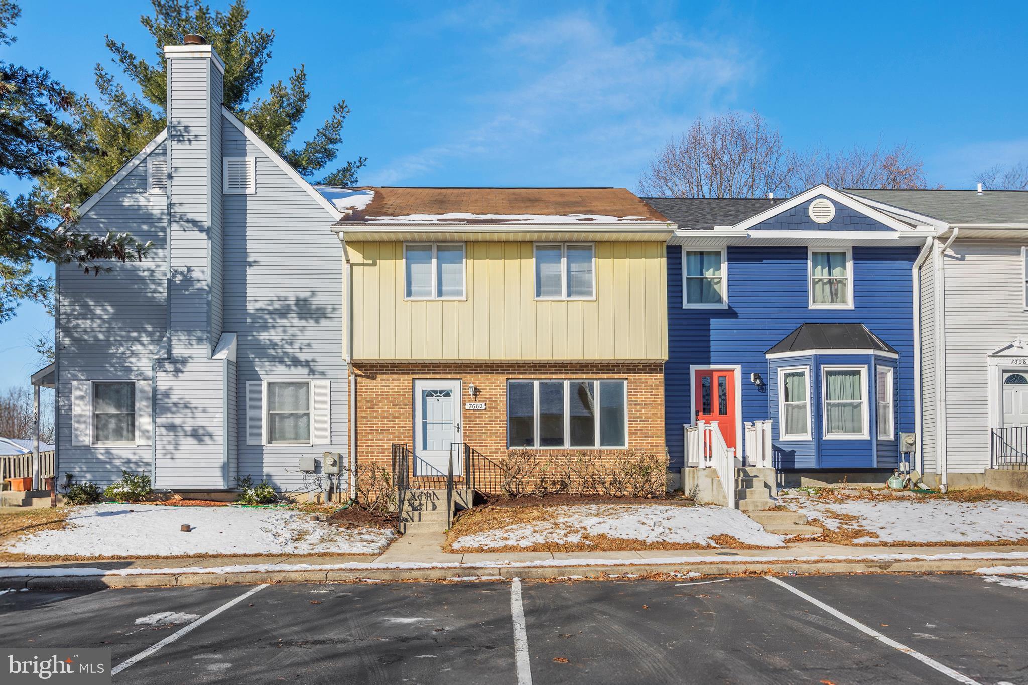 STONEYBROOKE VILLAGE - Residential Lease