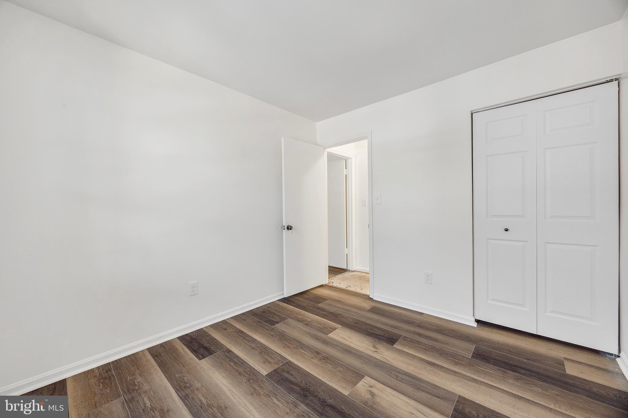 STONEYBROOKE VILLAGE - Residential Lease