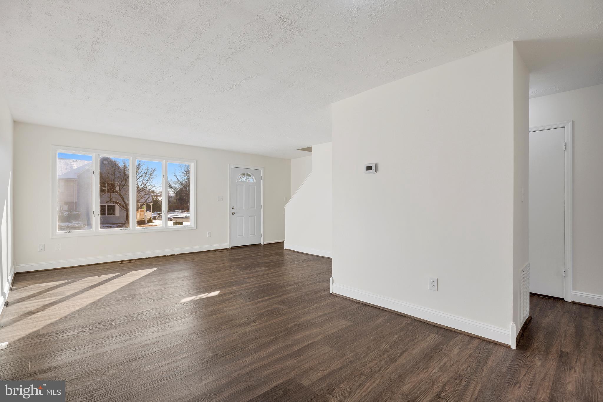 STONEYBROOKE VILLAGE - Residential Lease