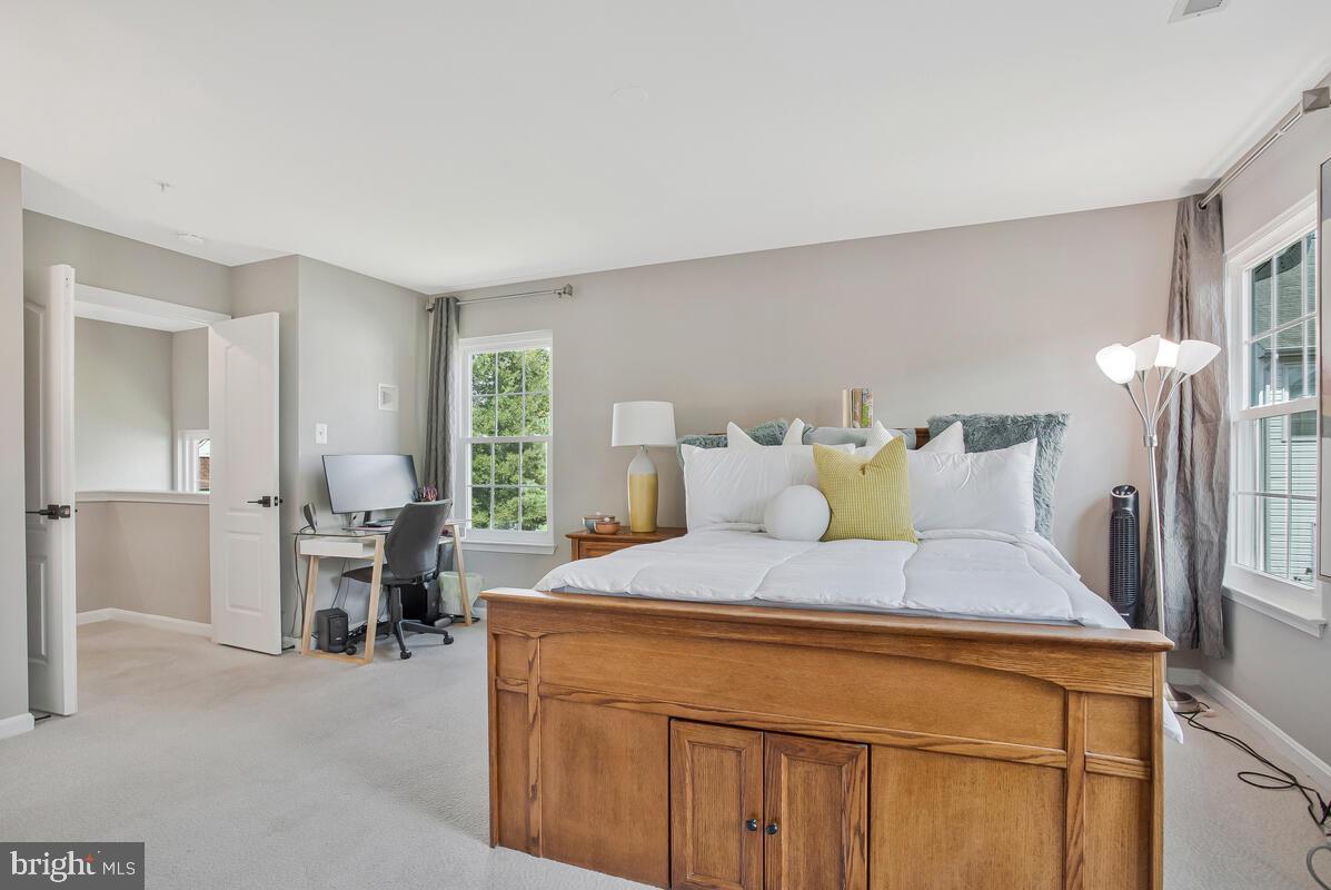 PERRYWOOD - Residential Lease