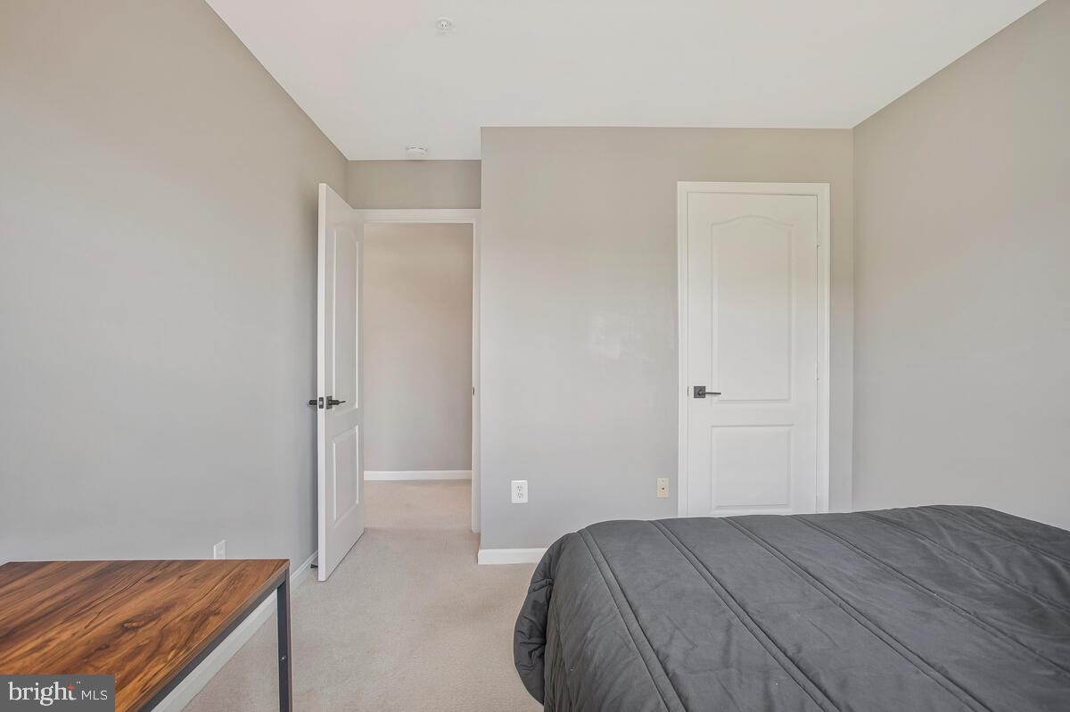 PERRYWOOD - Residential Lease