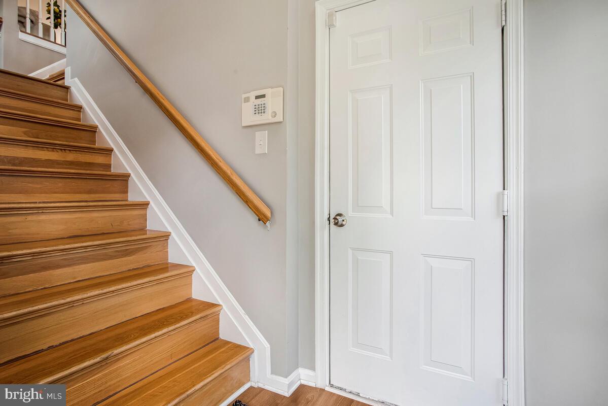 PERRYWOOD - Residential Lease