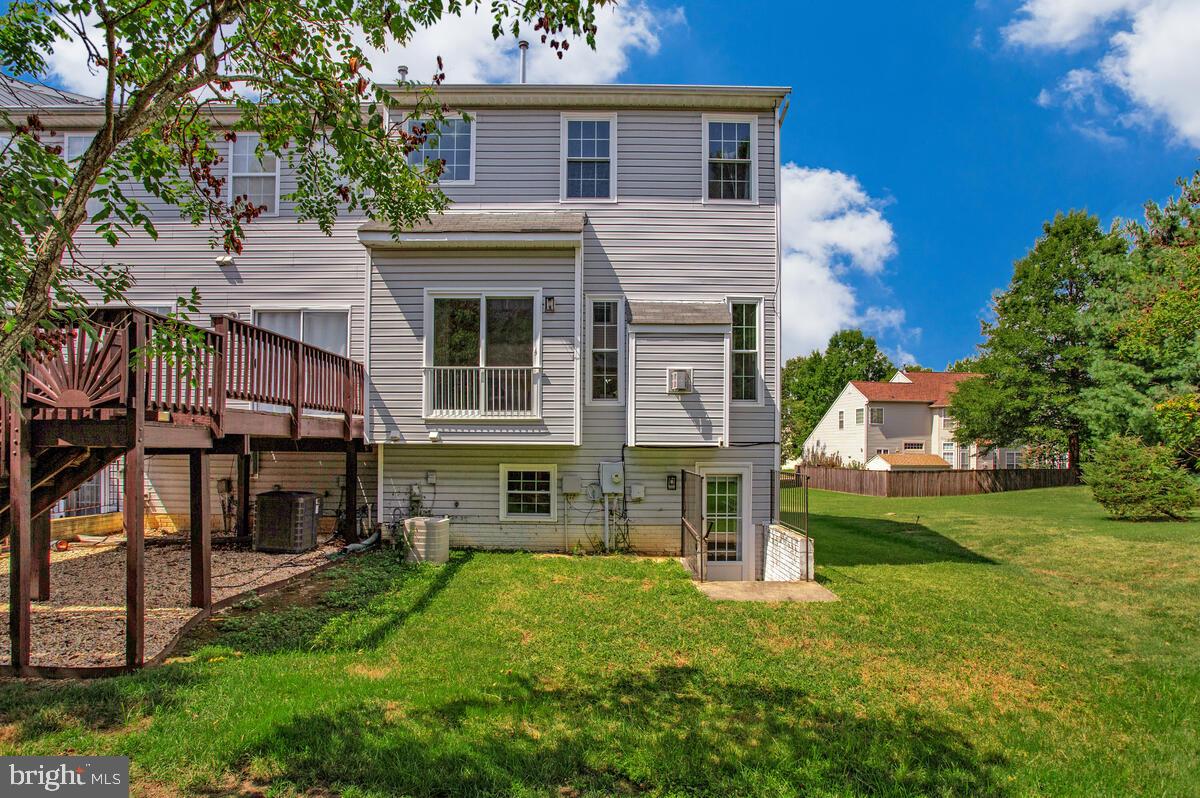 PERRYWOOD - Residential Lease