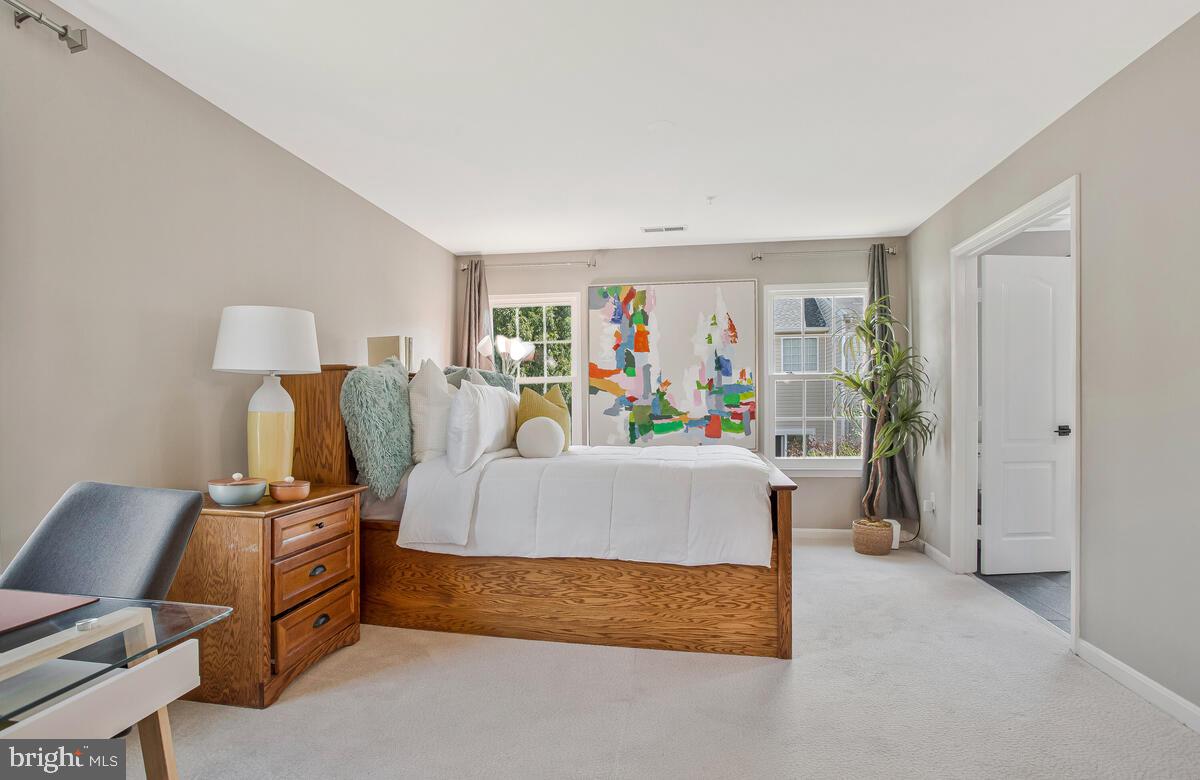 PERRYWOOD - Residential Lease