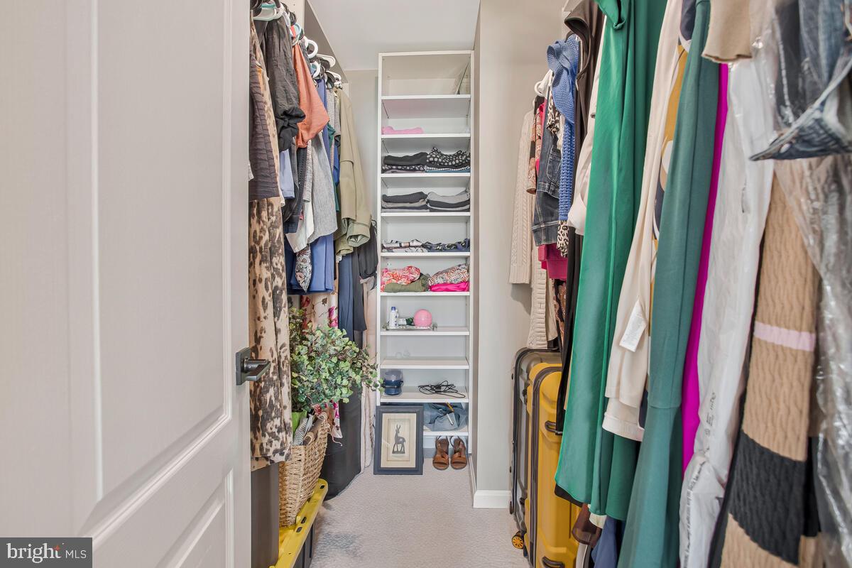 PERRYWOOD - Residential Lease