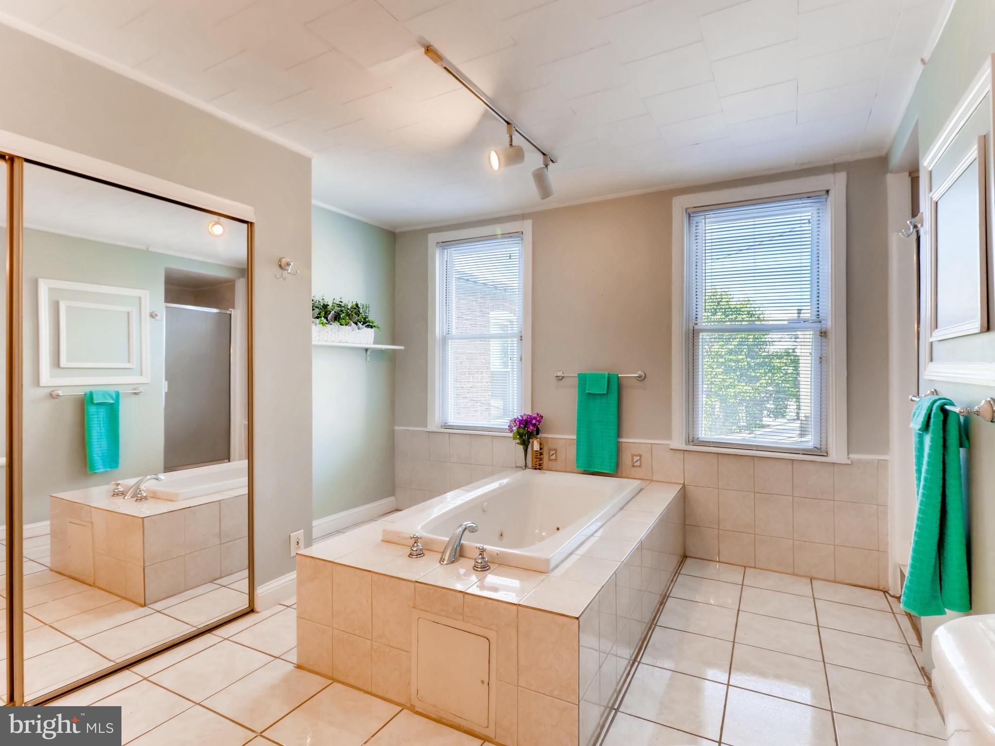 BUTCHER'S HILL - Residential