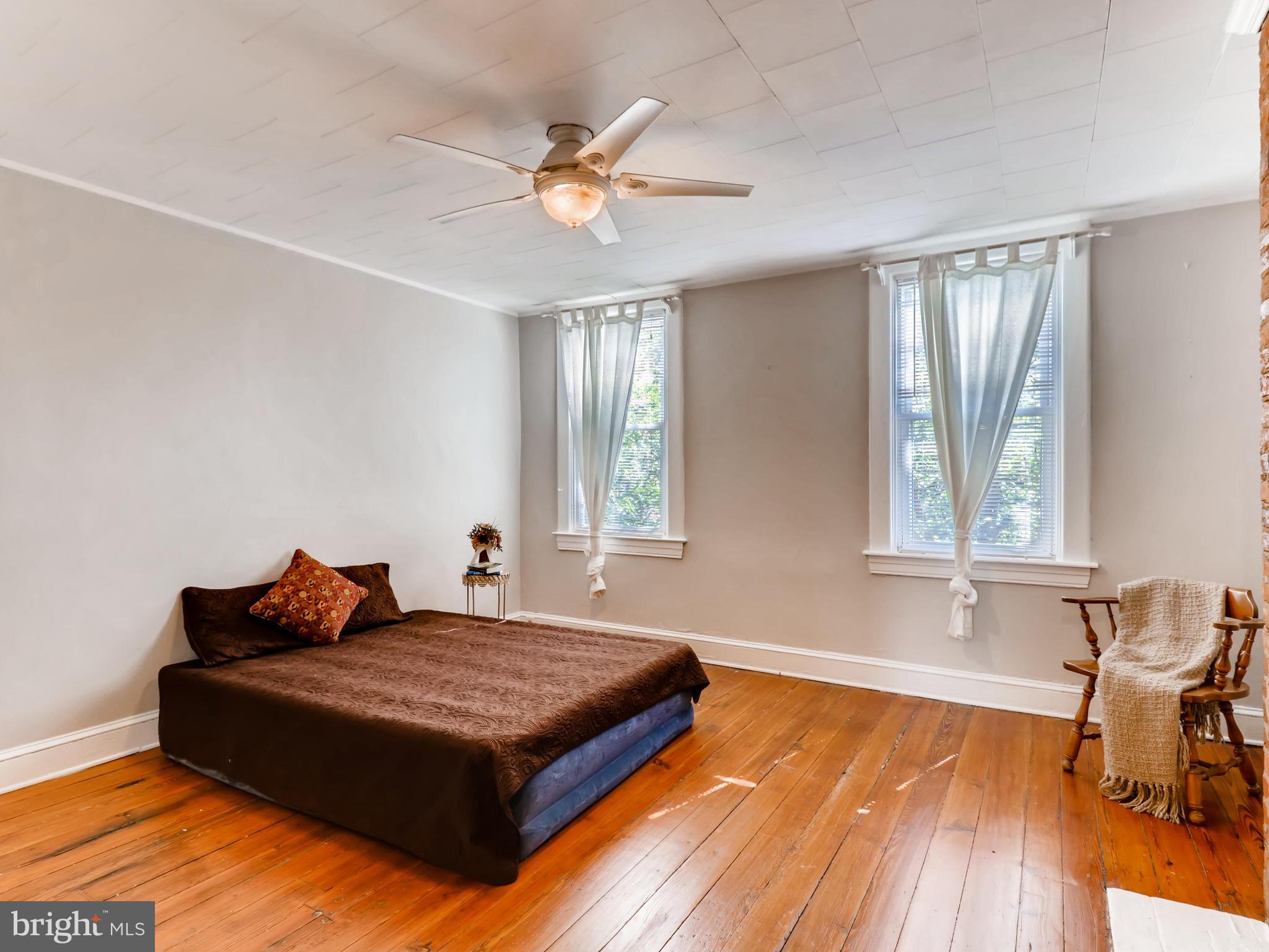 BUTCHER'S HILL - Residential