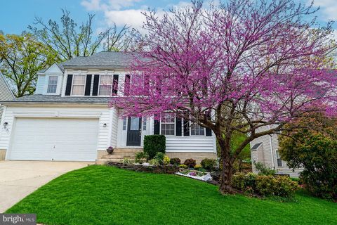 Photo of 452 Larkspur Lane, SEVERNA PARK, MD 21146 (MLS # MDAA2144066)