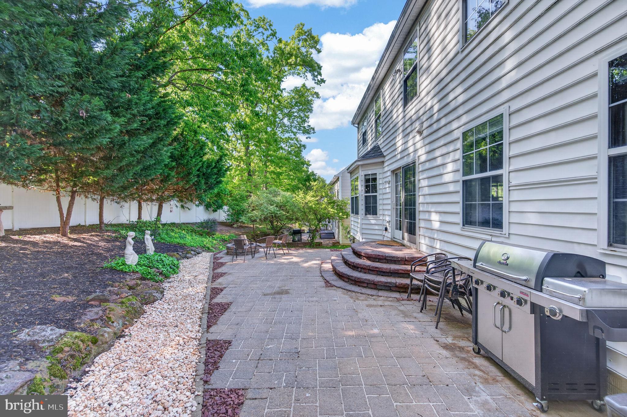 BERRYWOOD RIDGE - Residential