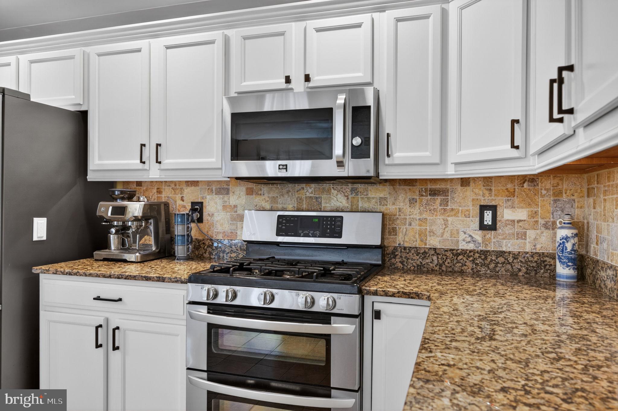 BERRYWOOD RIDGE - Residential