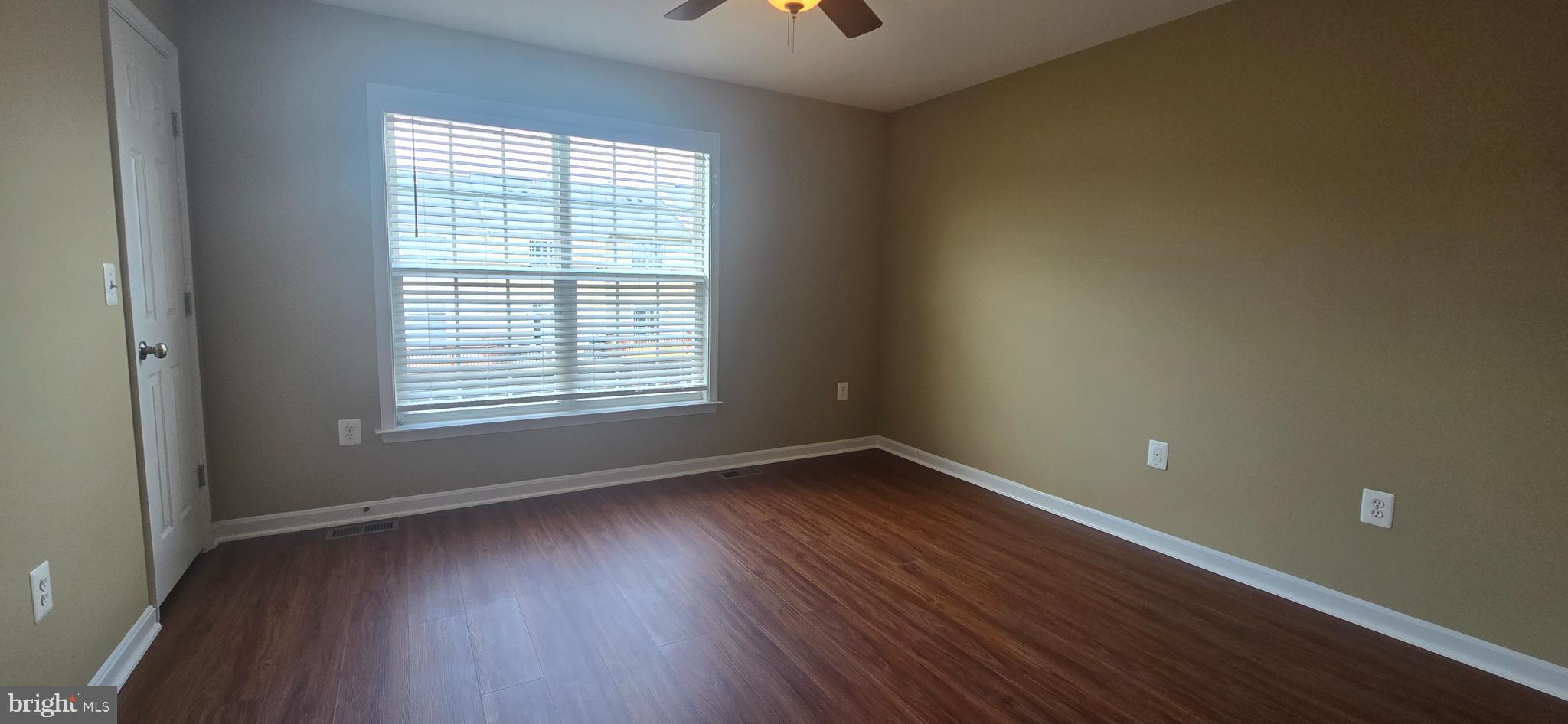 POWELLS RUN VILLAGE COND - Residential Lease