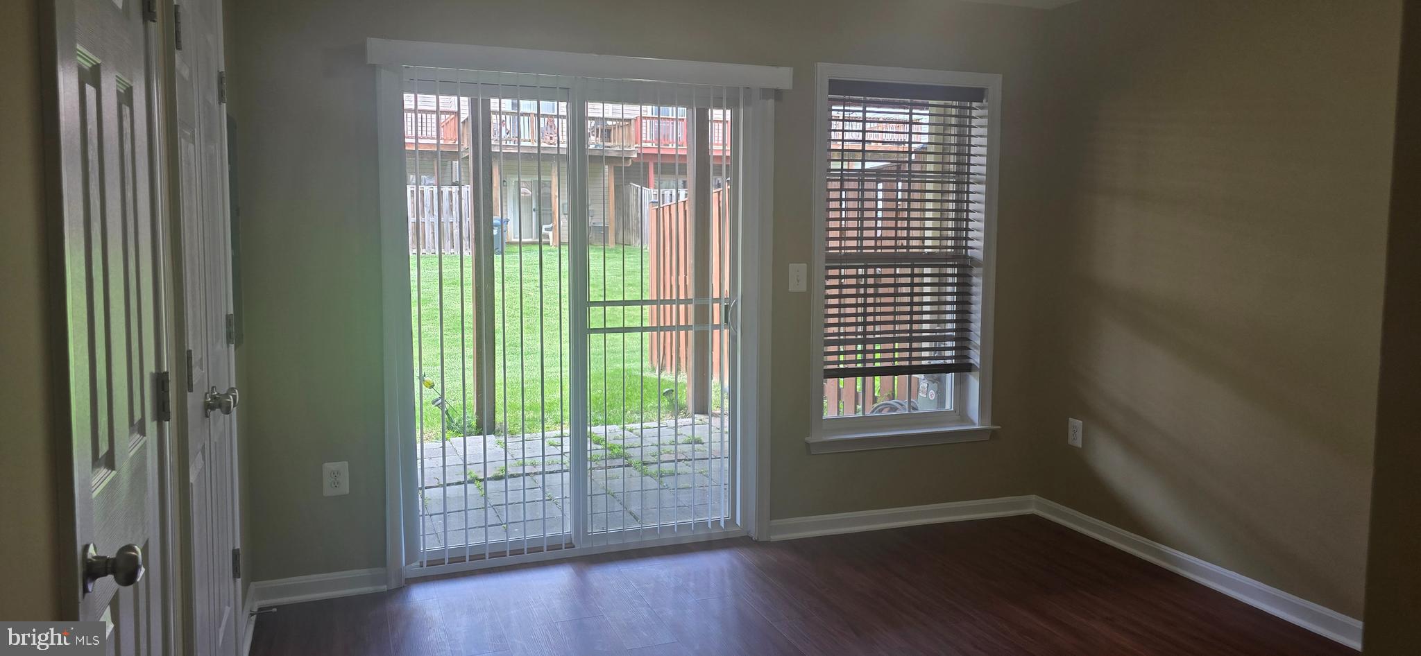 POWELLS RUN VILLAGE COND - Residential Lease