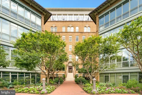 2425 L Street NW Unit 211, Washington, DC 20037 - MLS#: DCDC2189568