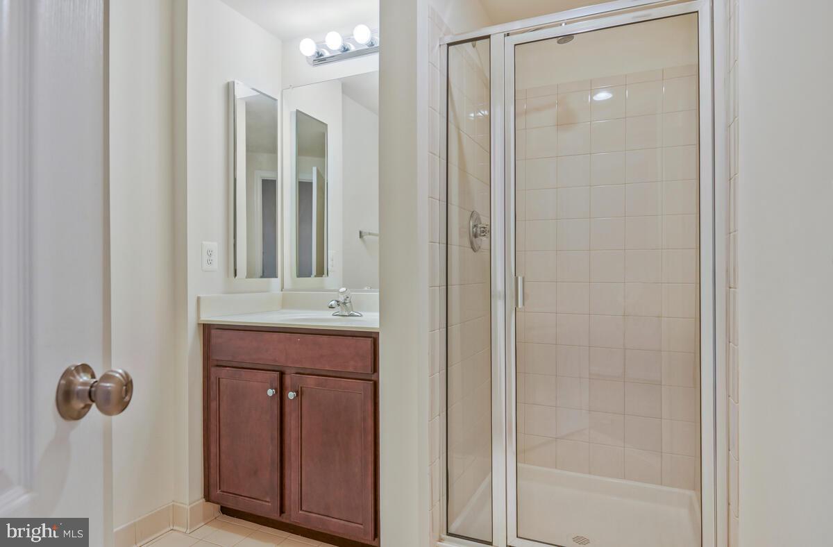 STONE RIDGE - Residential Lease