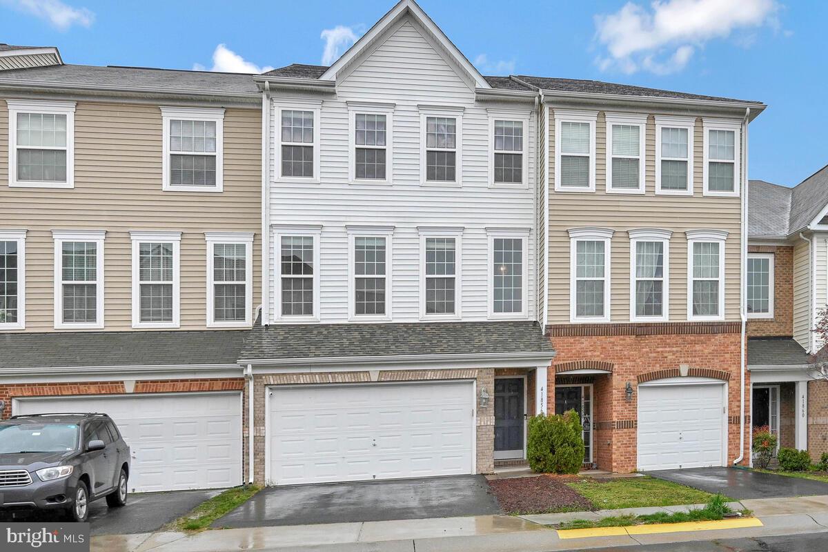 STONE RIDGE - Residential Lease