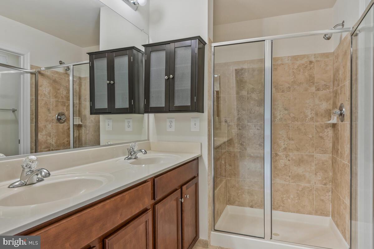 STONE RIDGE - Residential Lease