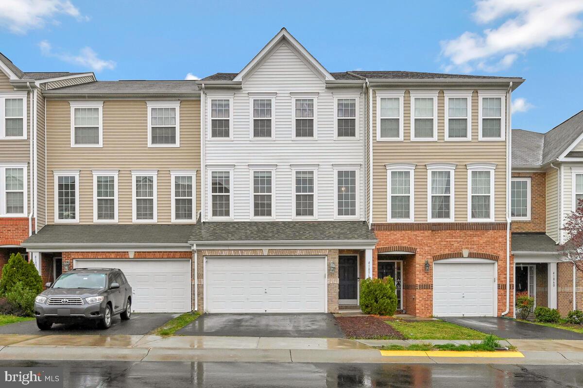 STONE RIDGE - Residential Lease