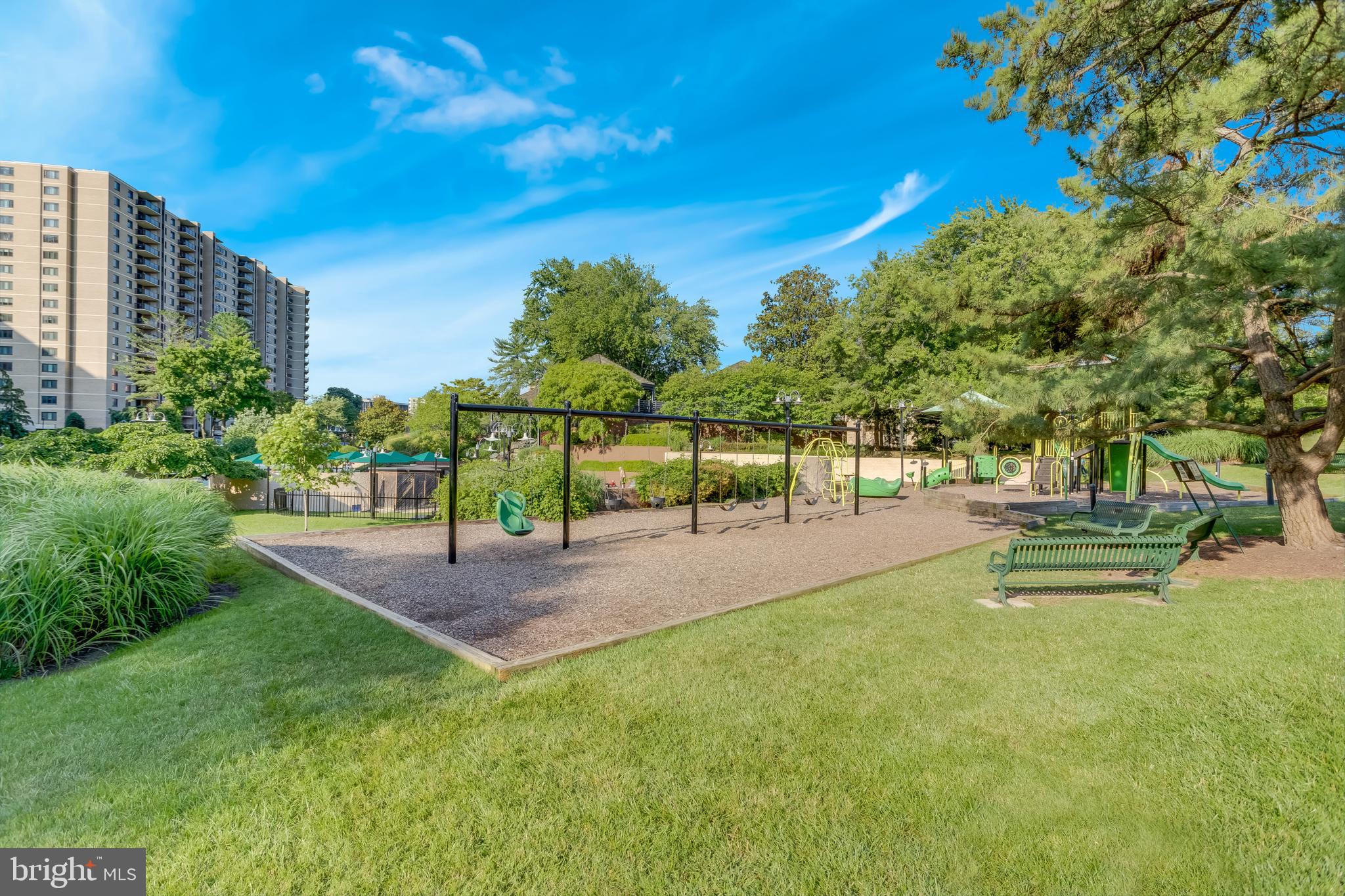 WATERGATE AT LANDMARK - Residential Lease