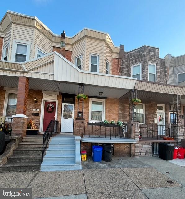 PORT RICHMOND - Residential Lease