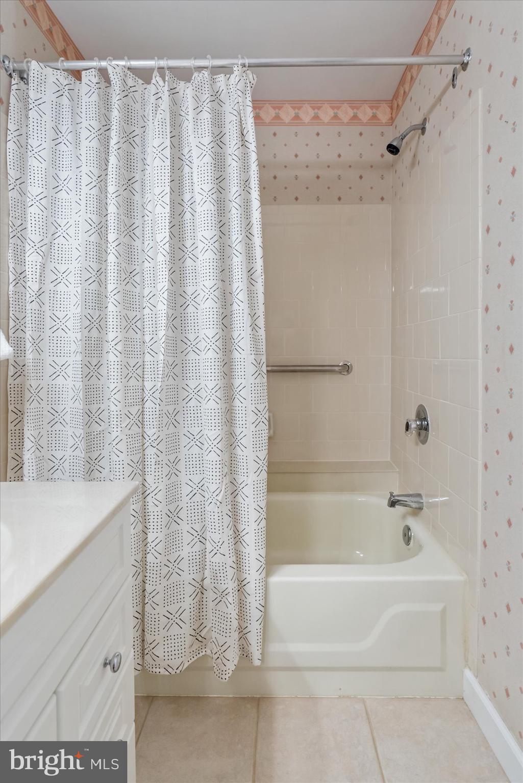 QUAIL CREEK - Residential