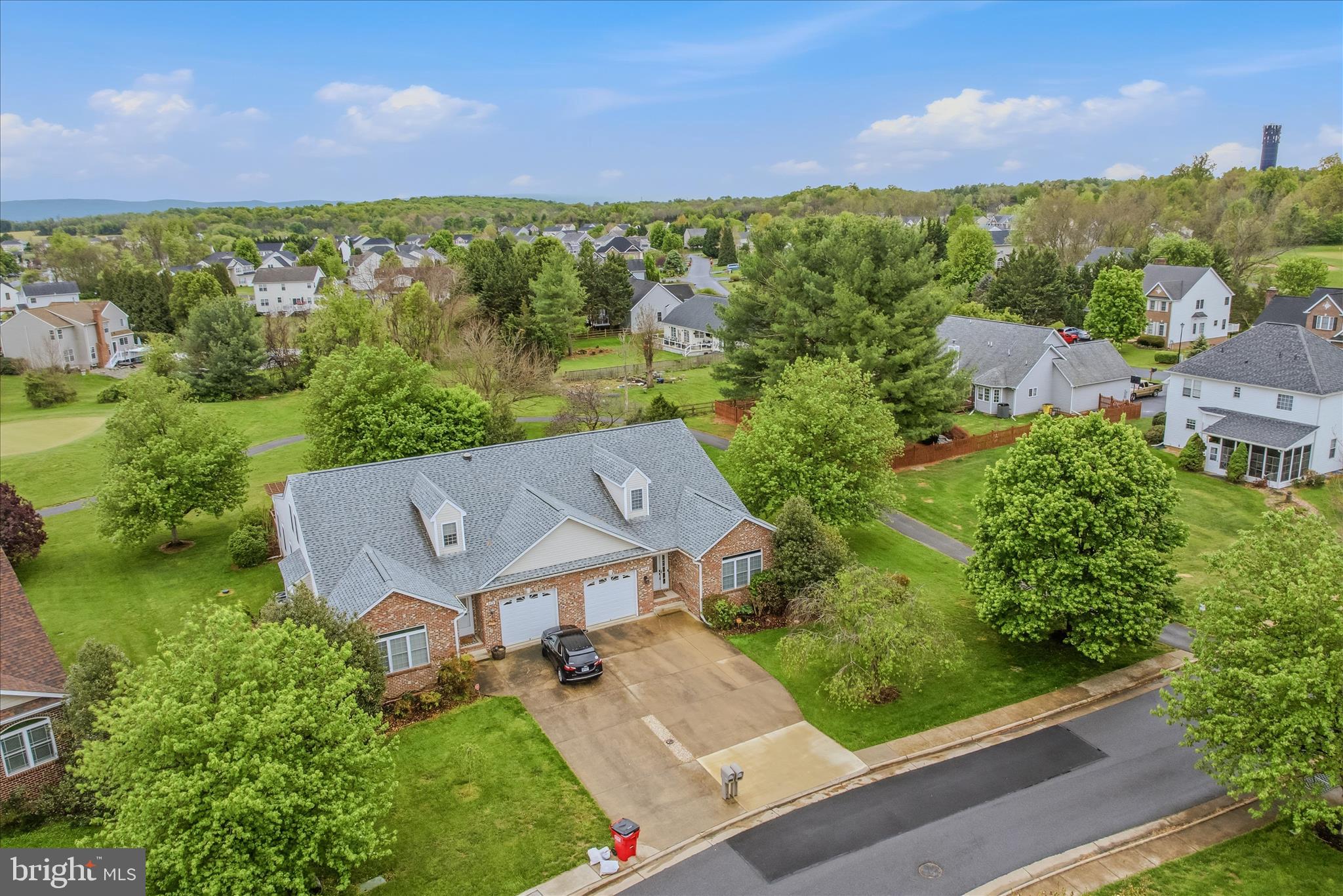 LOCUST HILL - Residential