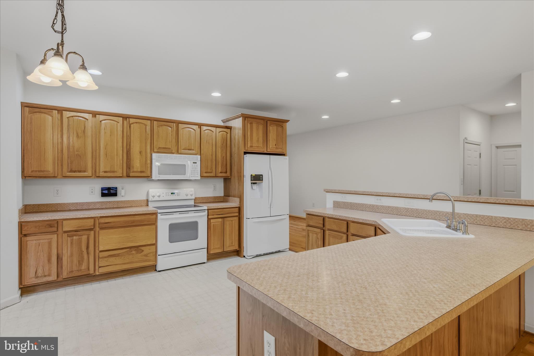 LOCUST HILL - Residential
