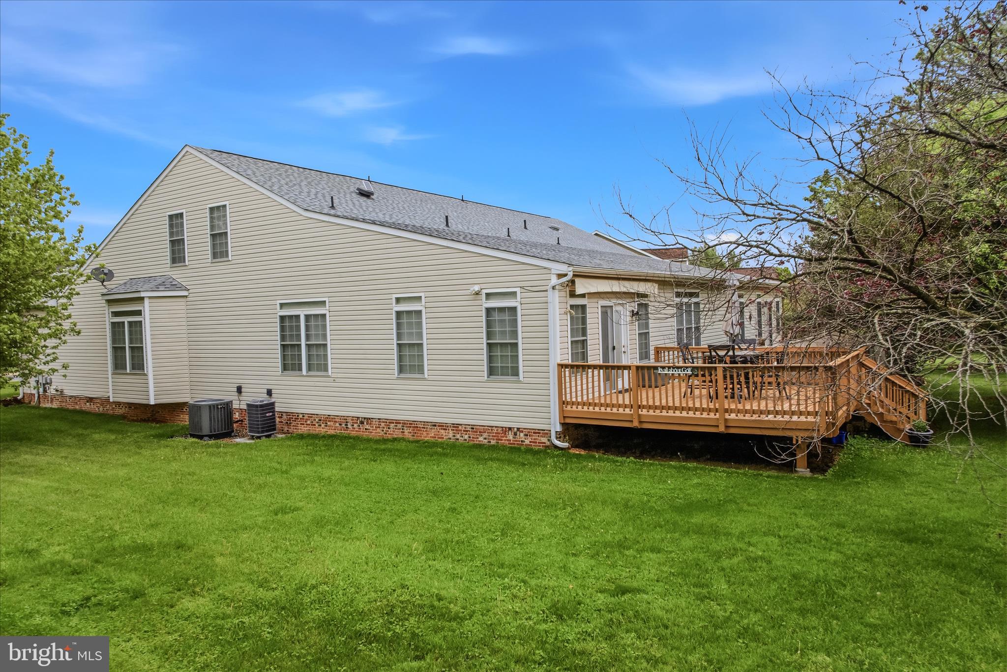 LOCUST HILL - Residential