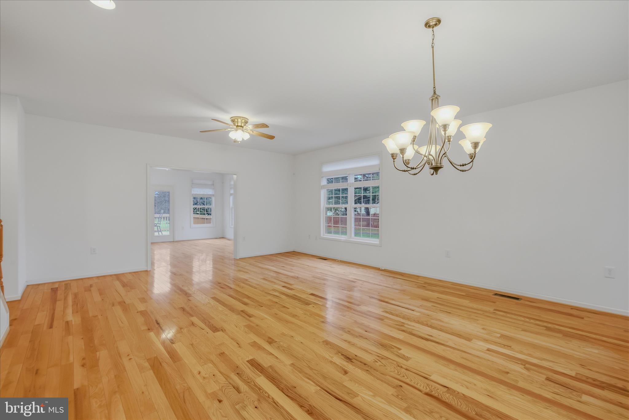 LOCUST HILL - Residential