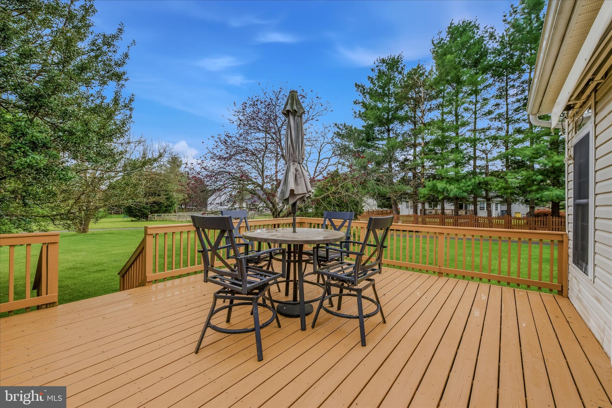 LOCUST HILL - Residential