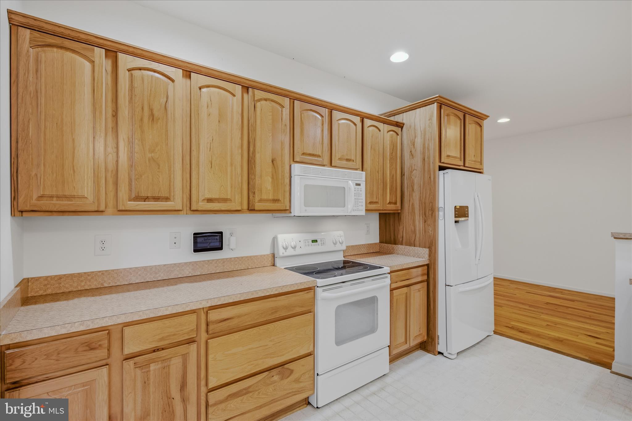 LOCUST HILL - Residential