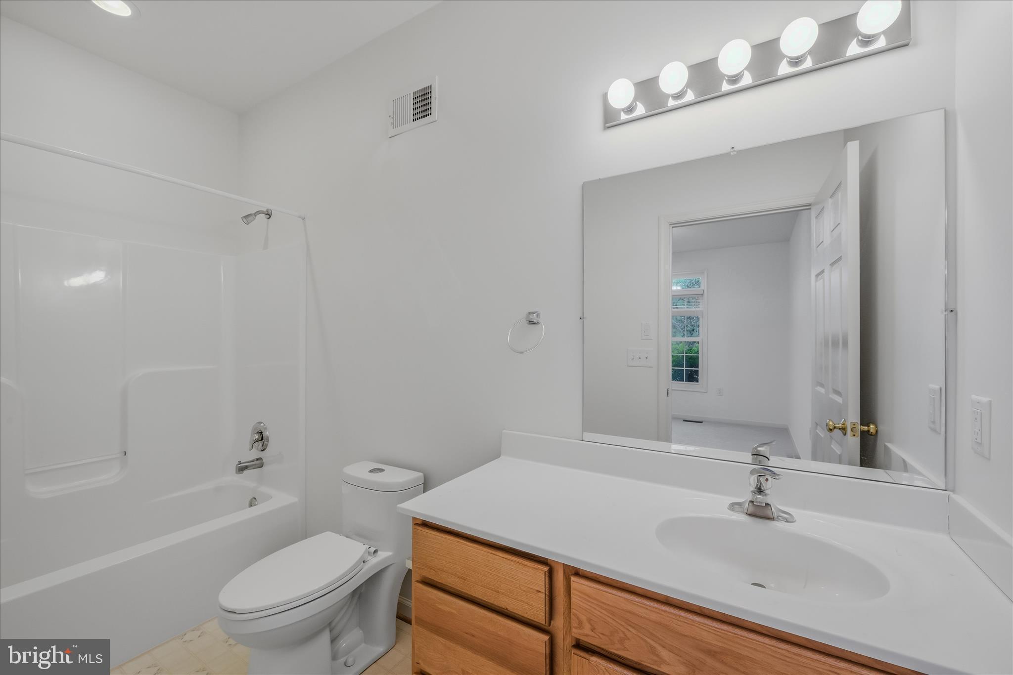 LOCUST HILL - Residential