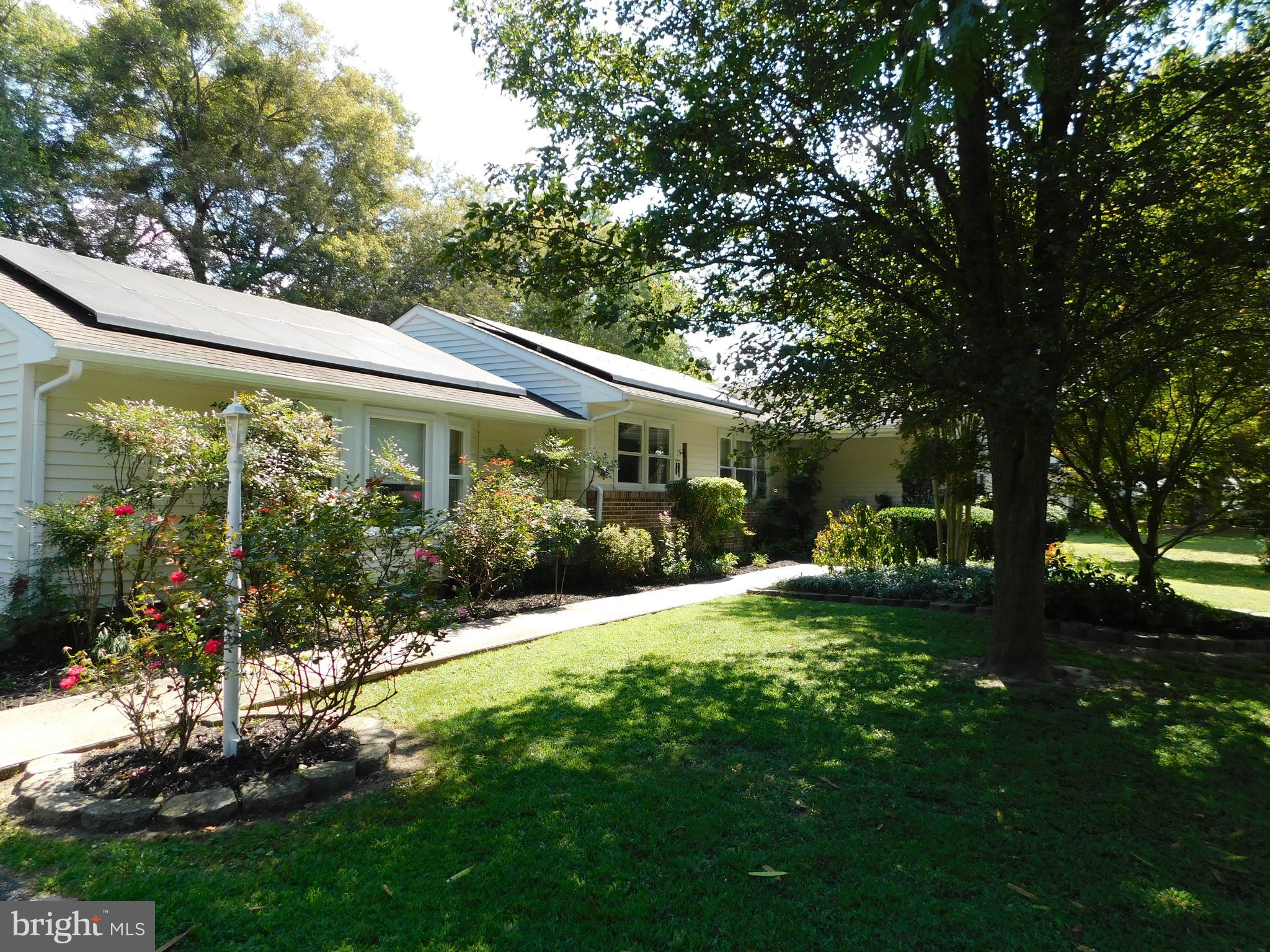 601 SHERWOOD CIRCLE